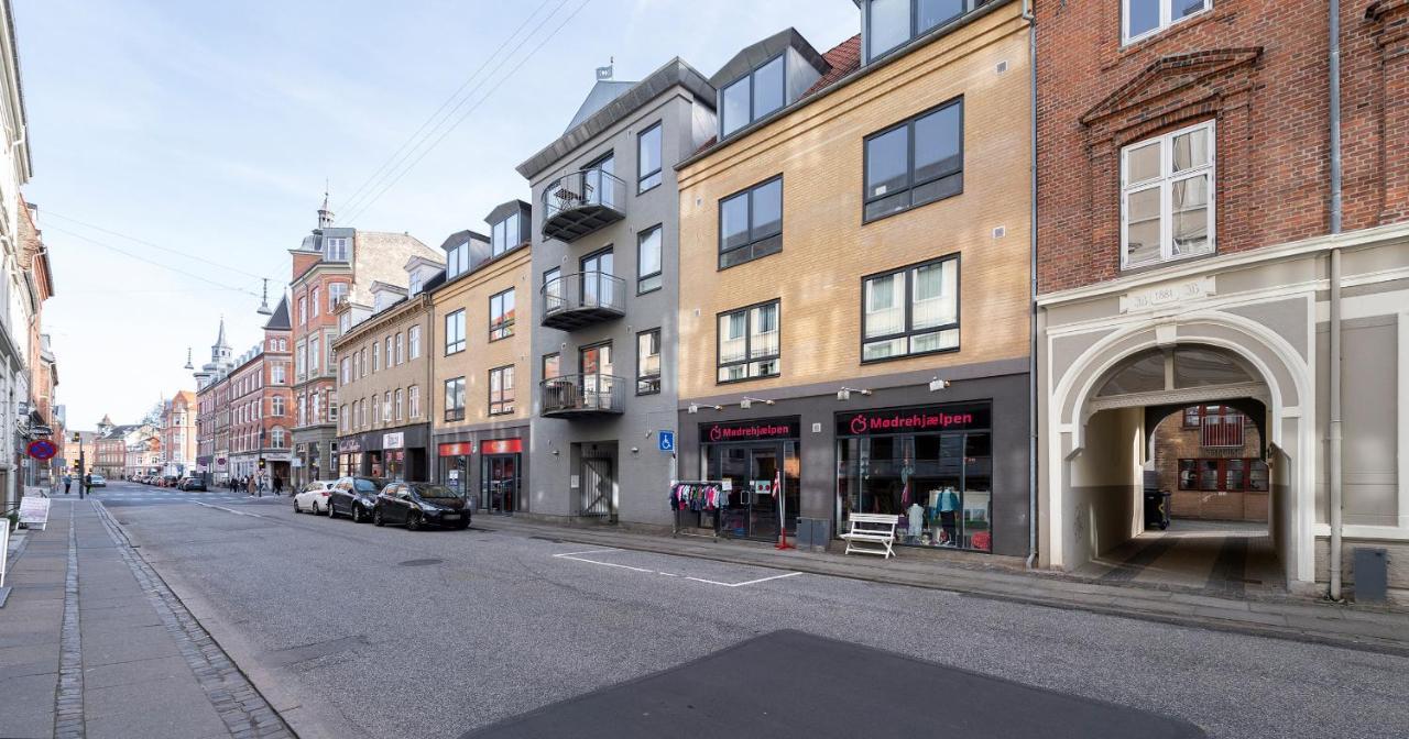 Aday - Apartment Suite 4 Aalborg Center المظهر الخارجي الصورة